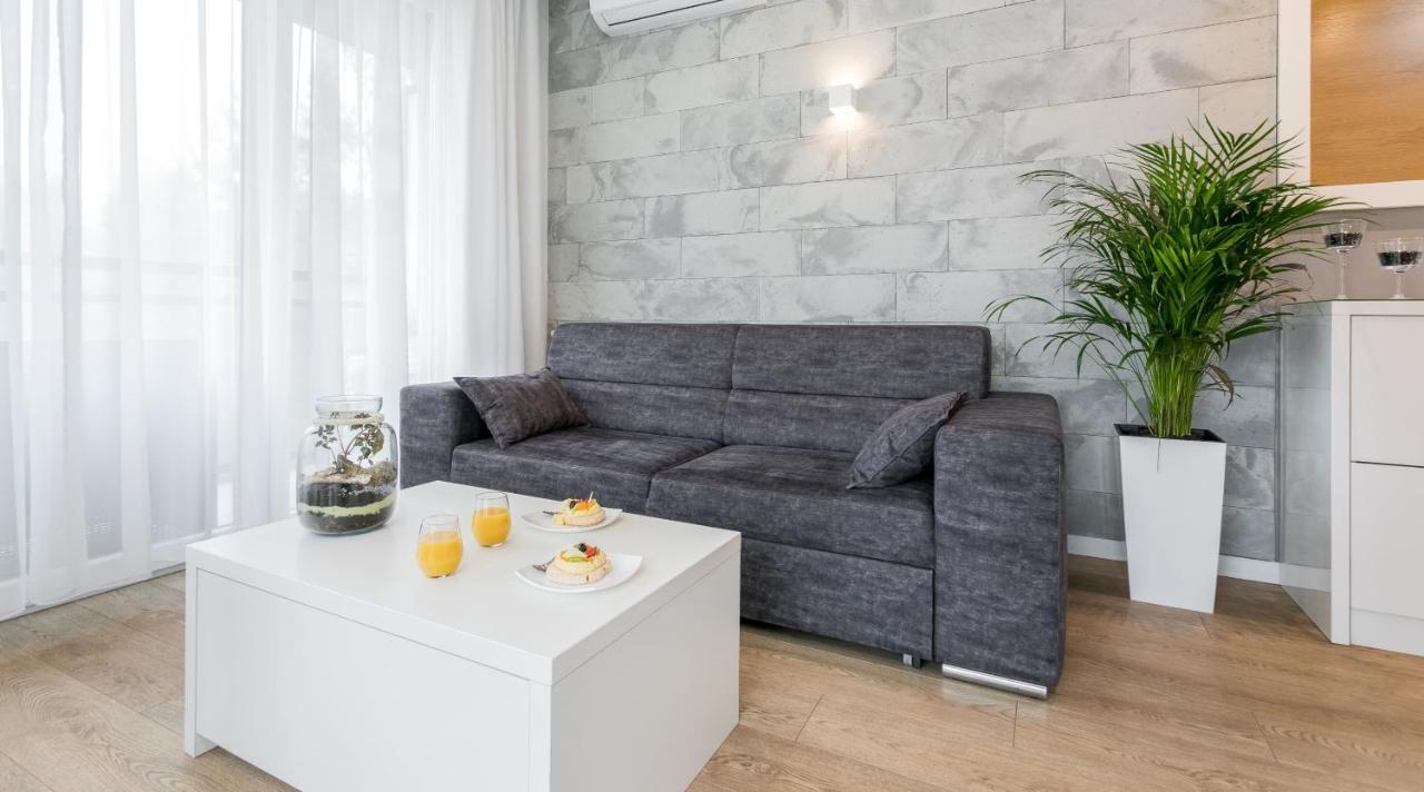 Arianska 6 By Let's Apartment *